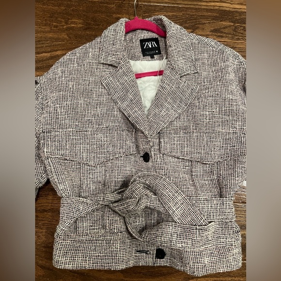 Zara Jacket - Picture 2 of 9